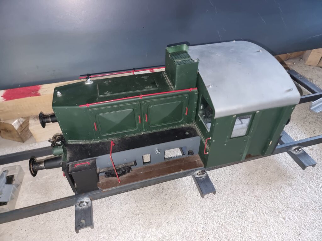 Kleindiesellokomotive Köf mit einer Spurweite von 5 Zoll (127 mm).